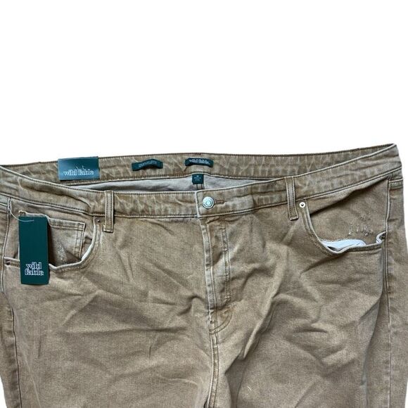 NWT Womens Wild Fable Super High Rise Straight Distressed Ripped Knee Jeans  26 - Picture 3 of 4